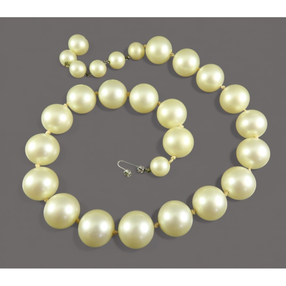 VTG MARVELLA BEADED NECKLACE Large Cream Faux Pearls CHUNKY CHOKER Hand Knotted